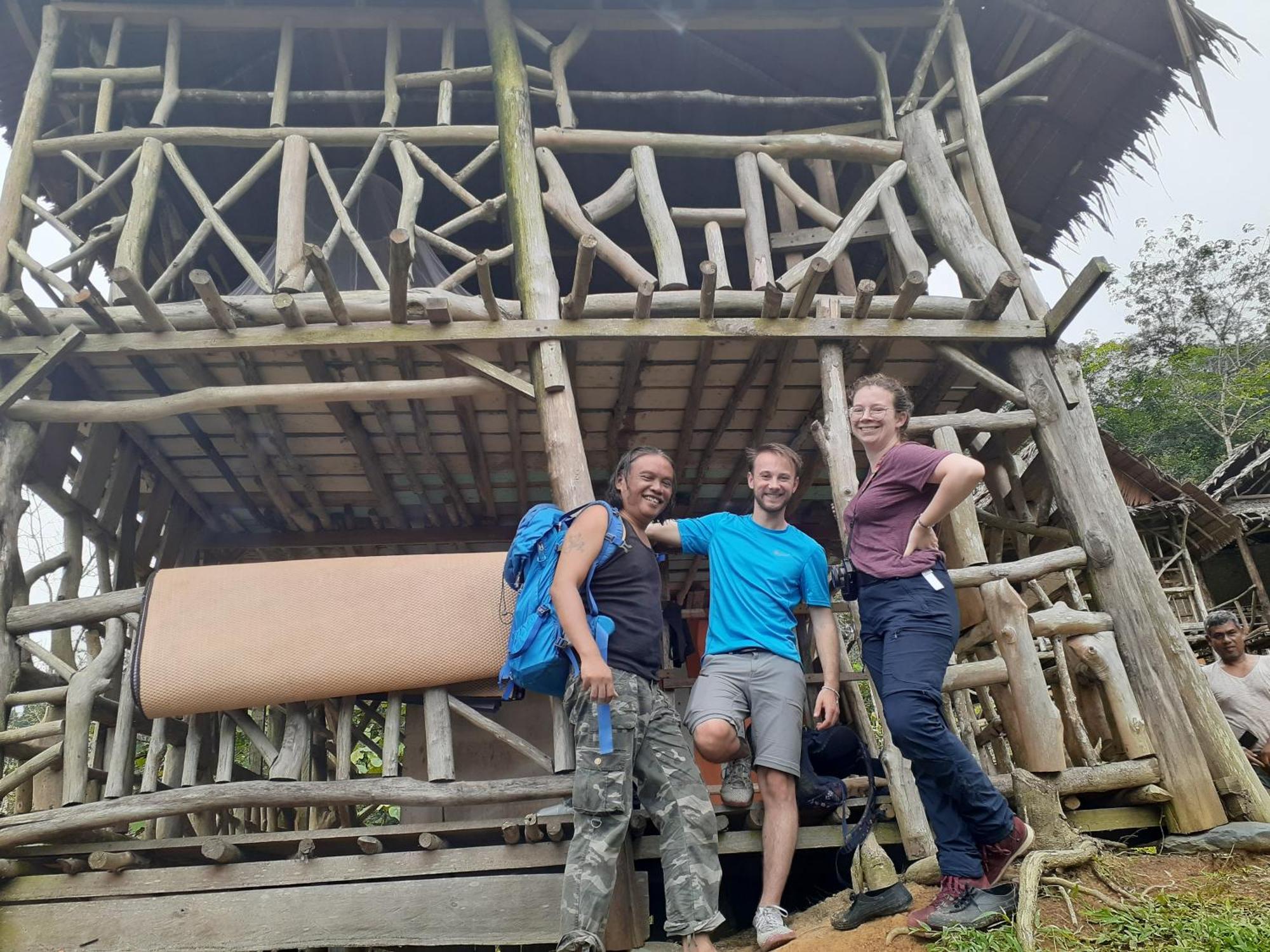 Jhony'S Backpacker-Guest House Only Stay Here Book Treking With Us Bukit Lawang Dış mekan fotoğraf