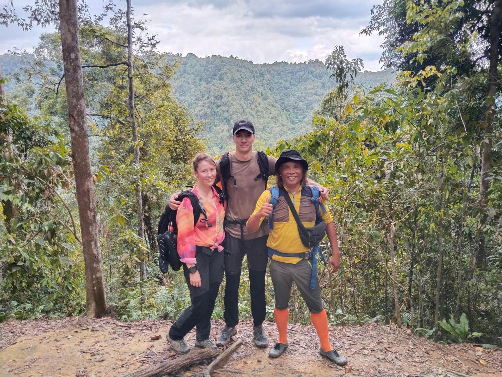 Jhony'S Backpacker-Guest House Only Stay Here Book Treking With Us Bukit Lawang Dış mekan fotoğraf