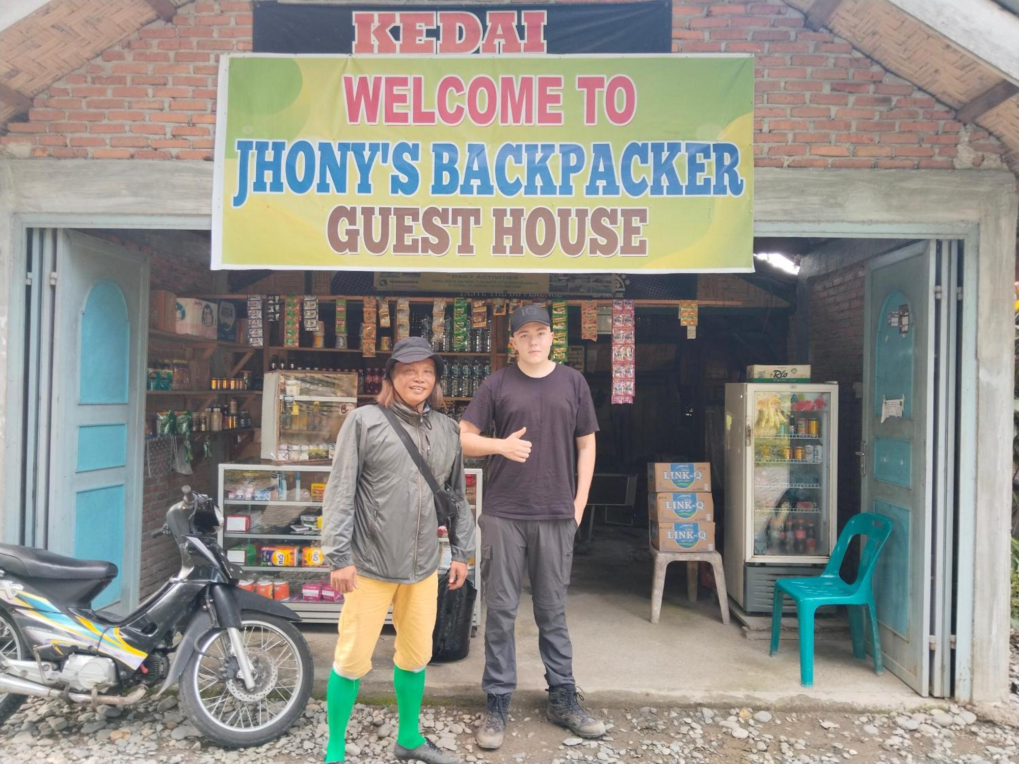 Jhony'S Backpacker-Guest House Only Stay Here Book Treking With Us Bukit Lawang Dış mekan fotoğraf